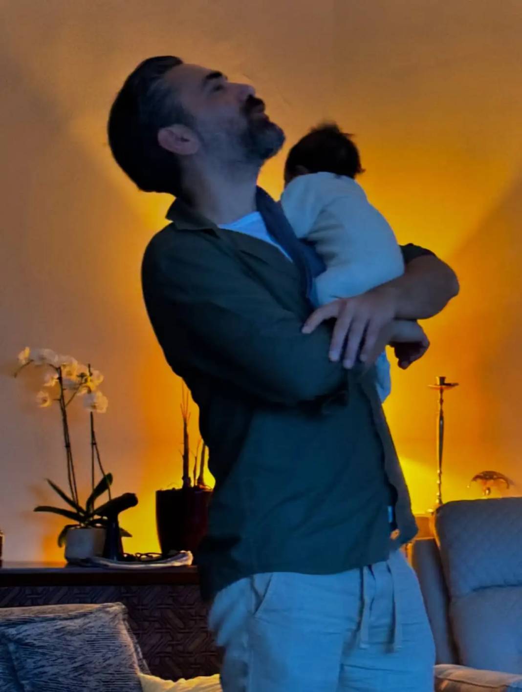 Neslihan Atagül Oğlunu Paylaştı! Sosyal Medya Sallandı! 8